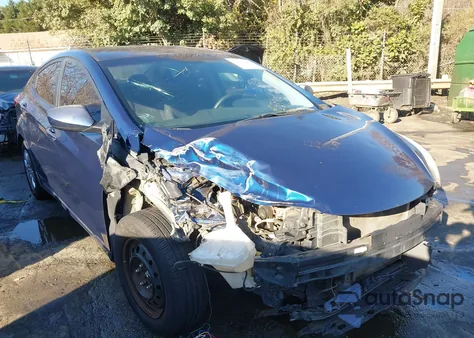 2016 Hyundai Elantra Se z USA, uszkodzony, nr VIN 5NPDH4AE0GH676862